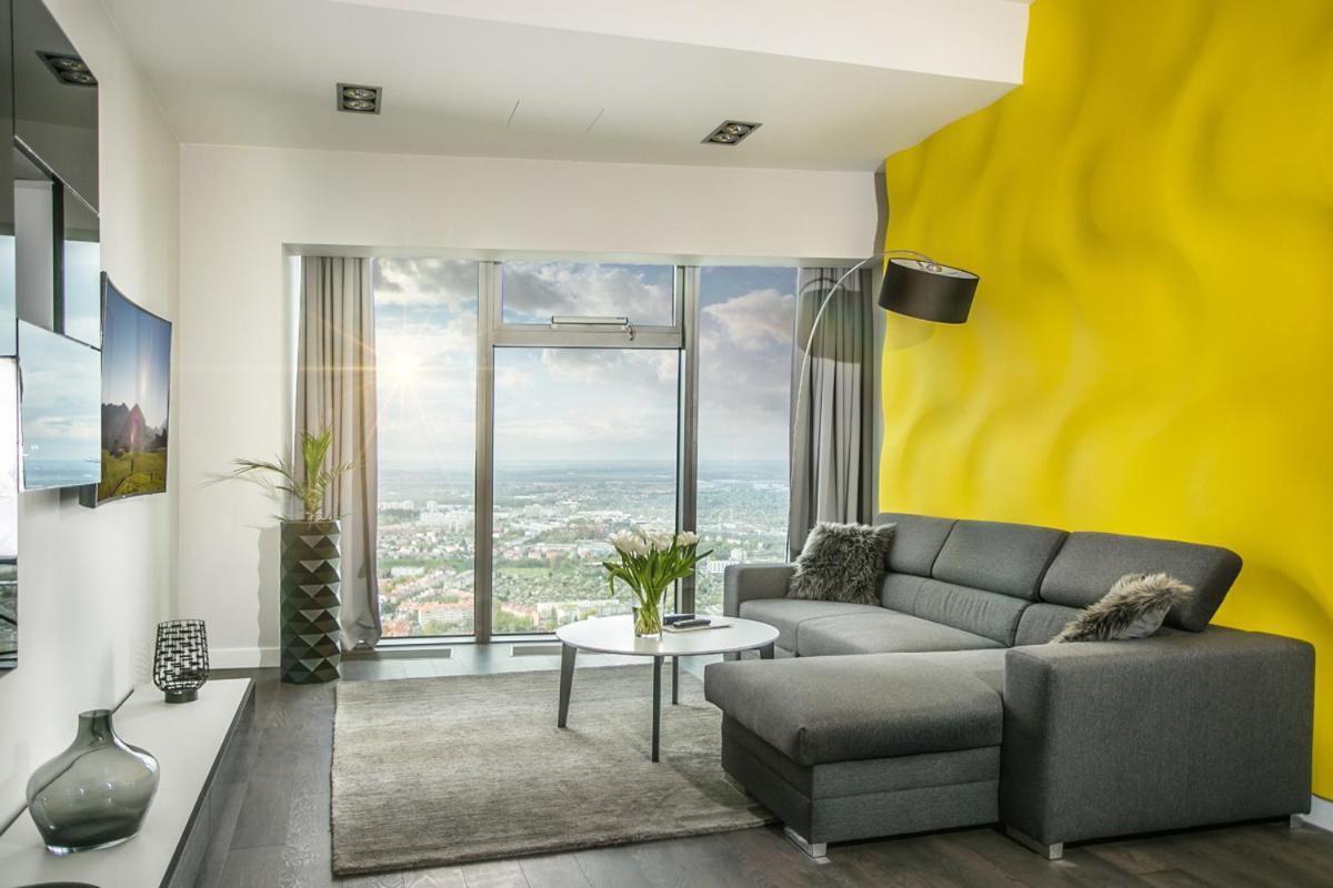 30Th+ Floor Apartments In Sky Tower Breslávia Exterior foto