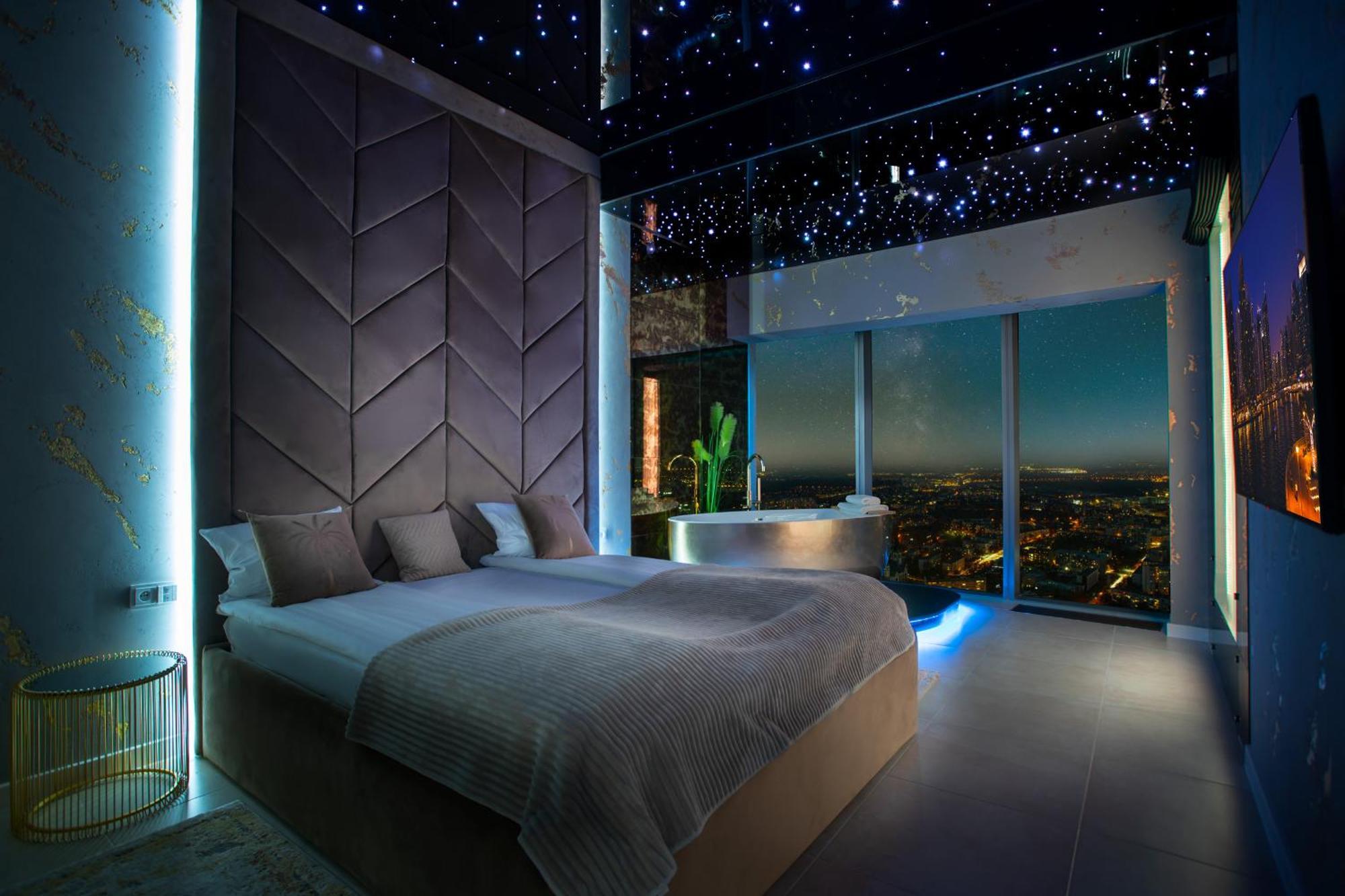30Th+ Floor Apartments In Sky Tower Breslávia Exterior foto