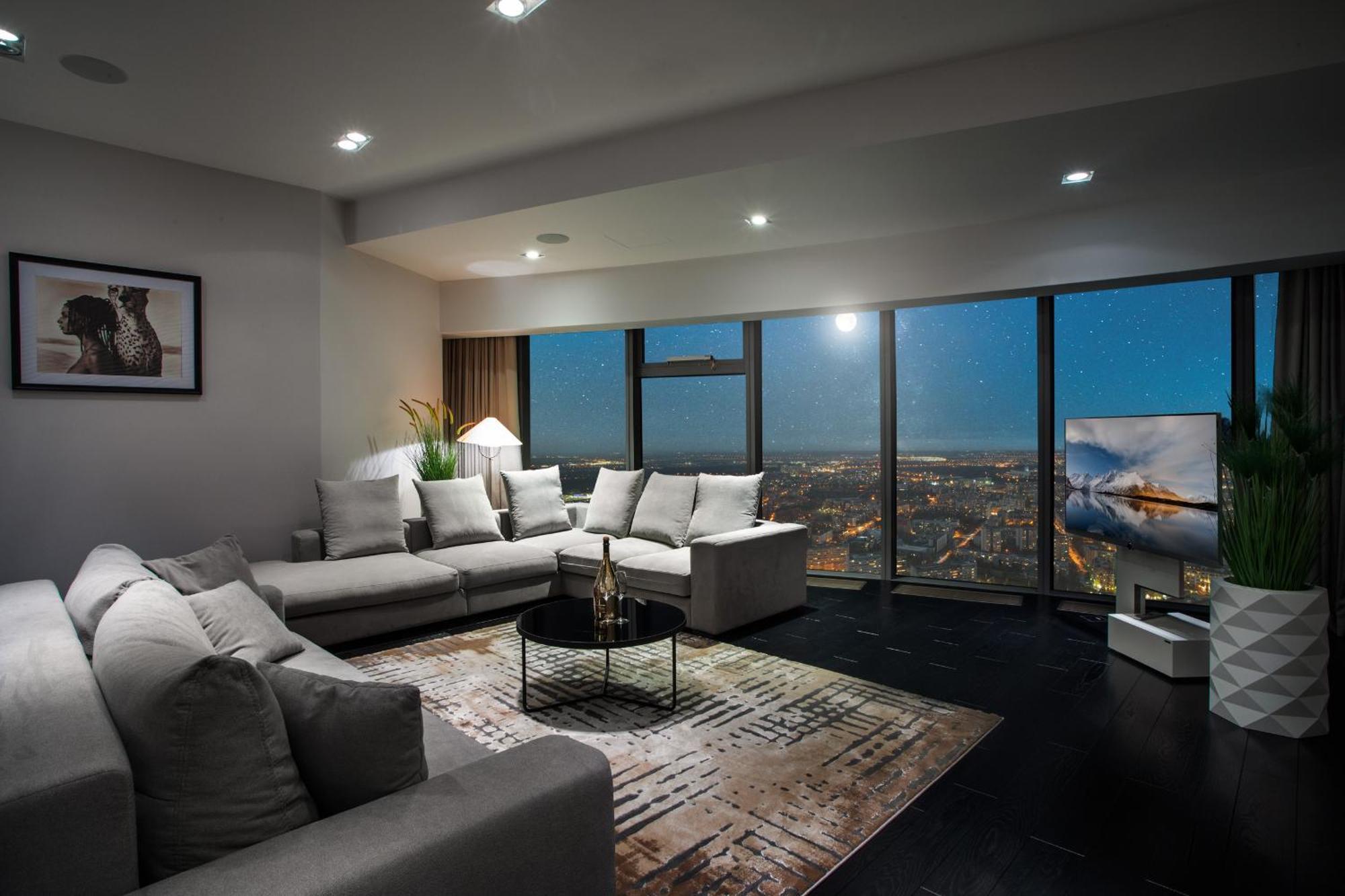 30Th+ Floor Apartments In Sky Tower Breslávia Exterior foto